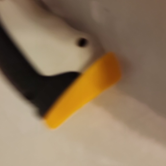 5/$10 Nerf single shot Blaster - Picture 3 of 3